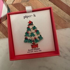 Piper K - BNIB Christmas Tree Brooch